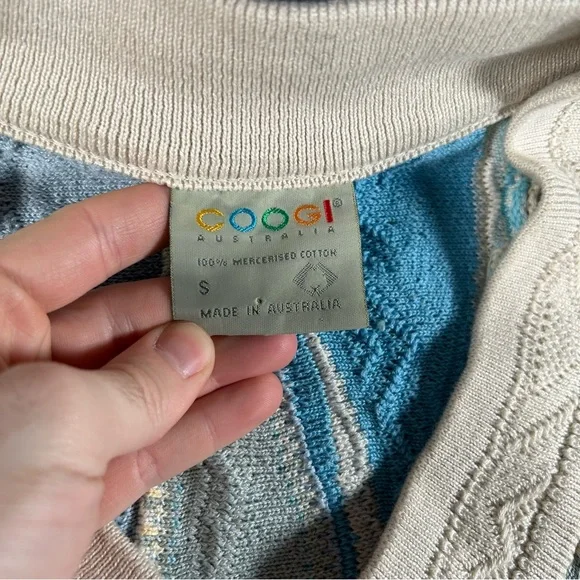 Vintage Coogi Sweater Mens Small Cream Blue 3D Knit Retro Biggie 90s V Neck Rare